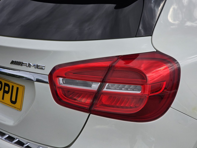Mercedes-Benz GLA GLA45 AMG - U91834