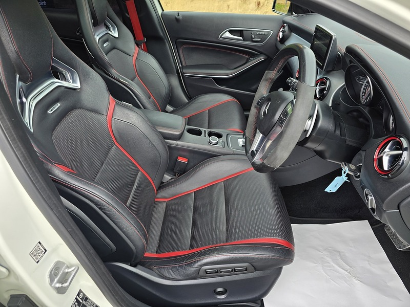 Mercedes-Benz GLA GLA45 AMG - U91834