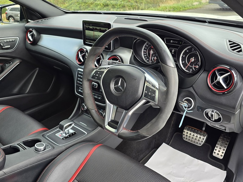 Mercedes-Benz GLA GLA45 AMG - U91834