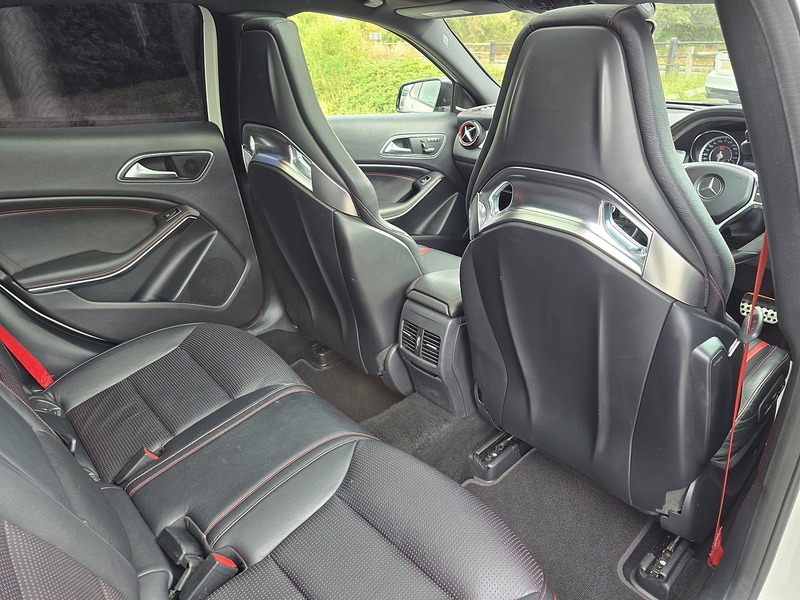 Mercedes-Benz GLA GLA45 AMG - U91834