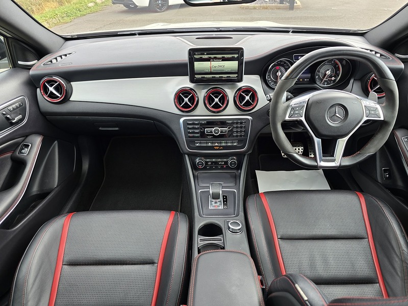 Mercedes-Benz GLA GLA45 AMG - U91834