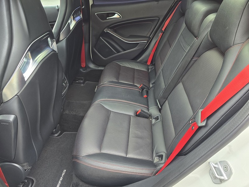 Mercedes-Benz GLA GLA45 AMG - U91834
