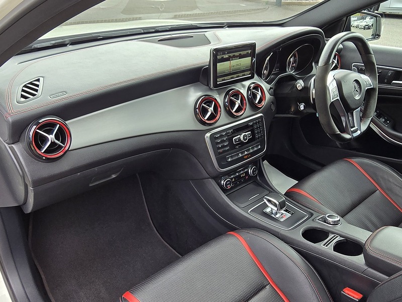 Mercedes-Benz GLA GLA45 AMG - U91834