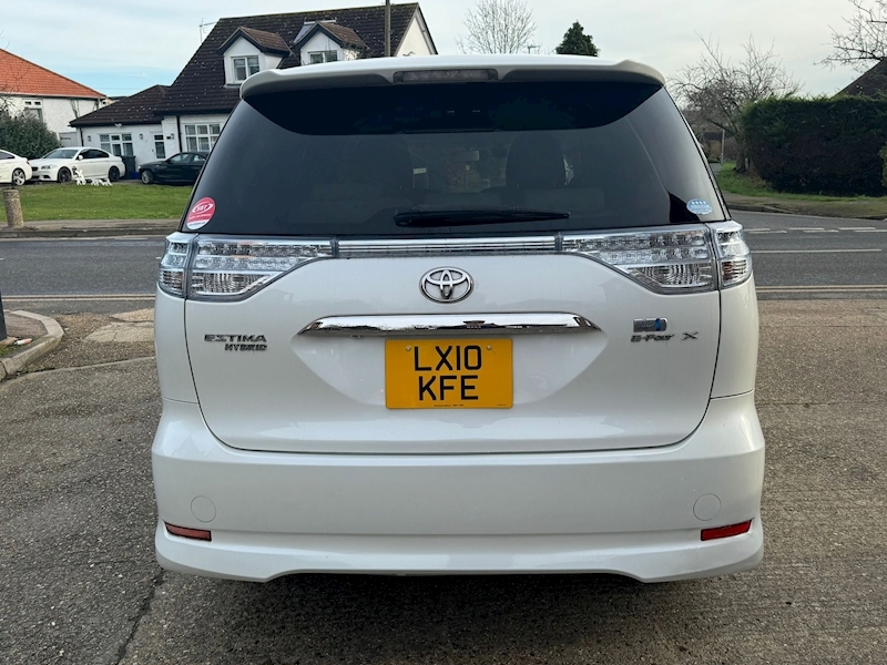 Toyota Hybrid  MPV 2.4 Petrol hybrid (7 Seat)