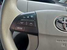 Toyota Estima Hybrid 