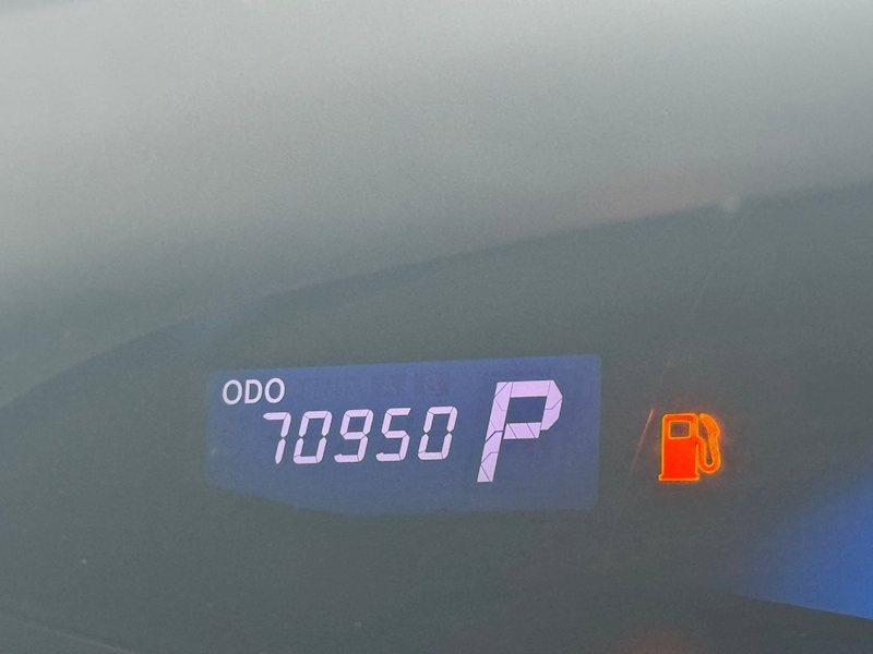 Toyota Hybrid  MPV 2.4 Petrol hybrid (7 Seat)