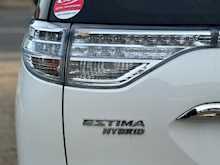 Toyota Estima Hybrid 