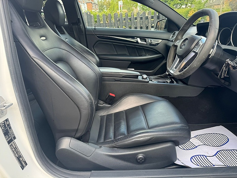 Mercedes-Benz 6.3 C63 V8 AMG Edition 507 Coupe 2dr Petrol SpdS MCT Euro 5 (507 ps)