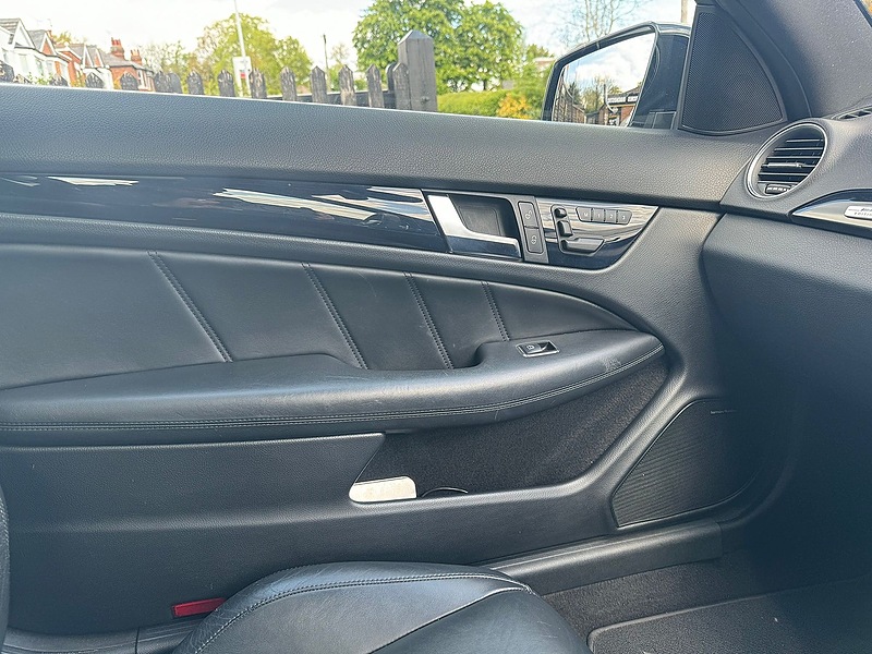 Mercedes-Benz 6.3 C63 V8 AMG Edition 507 Coupe 2dr Petrol SpdS MCT Euro 5 (507 ps)