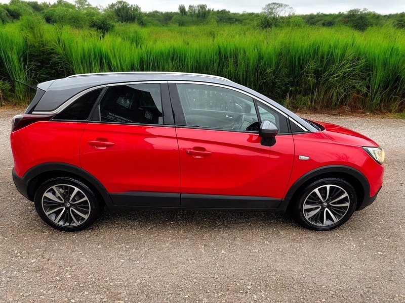 Vauxhall 1.2 Elite Nav SUV 5dr Petrol Manual Euro 6 (83 ps)