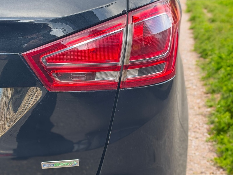 Ford 1.0T EcoBoost Titanium X MPV 5dr Petrol Manual Euro 5 (s/s) (125 ps)