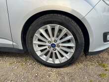 Ford C-Max T EcoBoost Titanium 