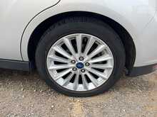 Ford C-Max T EcoBoost Titanium 