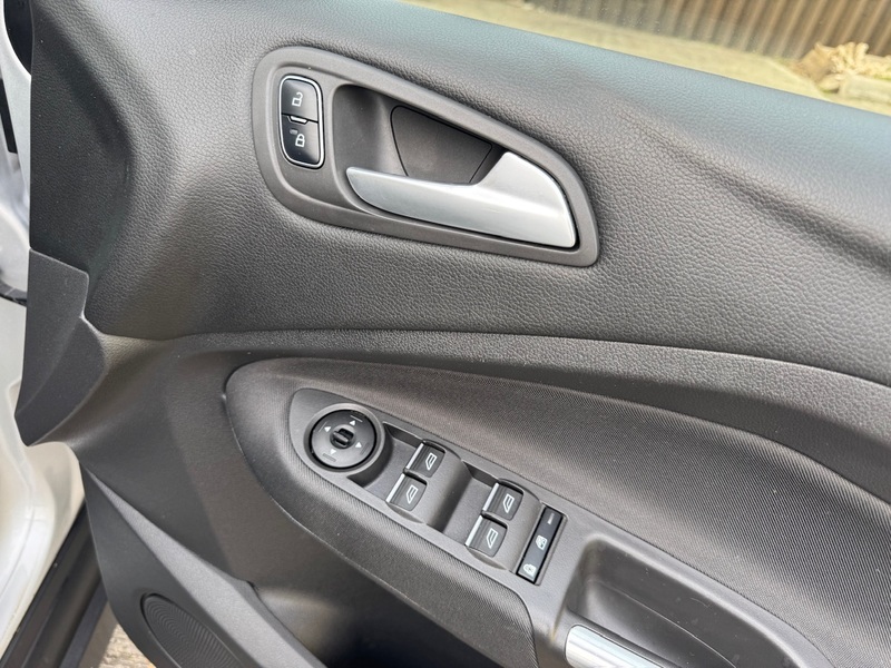 Ford 1.0T EcoBoost Titanium MPV 5dr Petrol Manual Euro 6 (s/s) (125 ps)