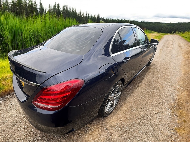 Mercedes-Benz 2.1 C220d AMG Line Saloon 4dr Diesel G-Tronic+ Euro 6 (s/s) (170 ps)