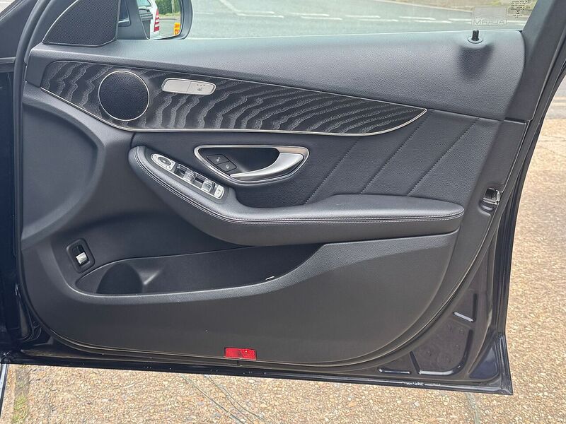 Mercedes-Benz 2.1 C220d AMG Line Saloon 4dr Diesel G-Tronic+ Euro 6 (s/s) (170 ps)