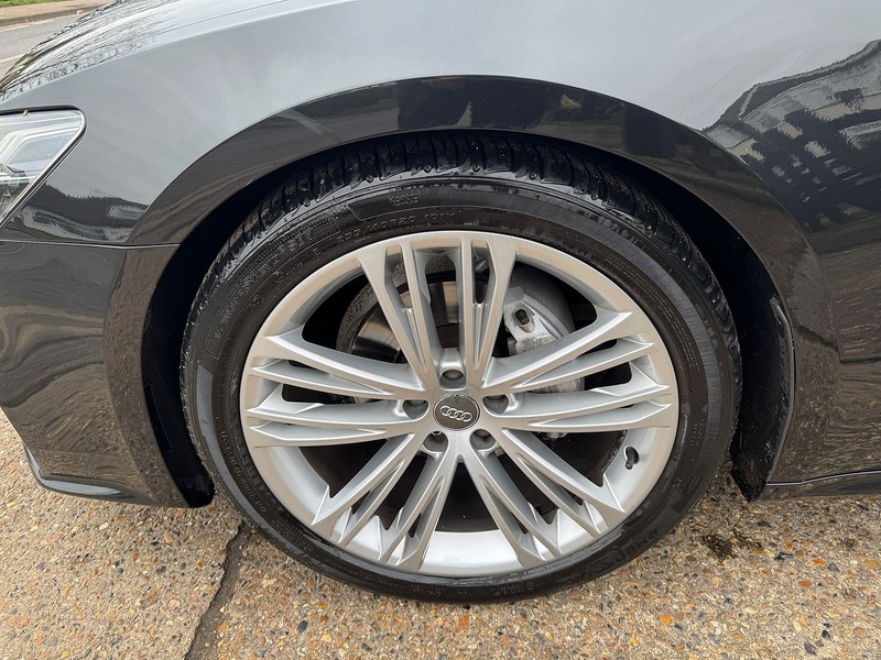 Audi 2.0 TDI 40 S line Sportback 5dr Diesel S Tronic Euro 6 (s/s) (204 ps)