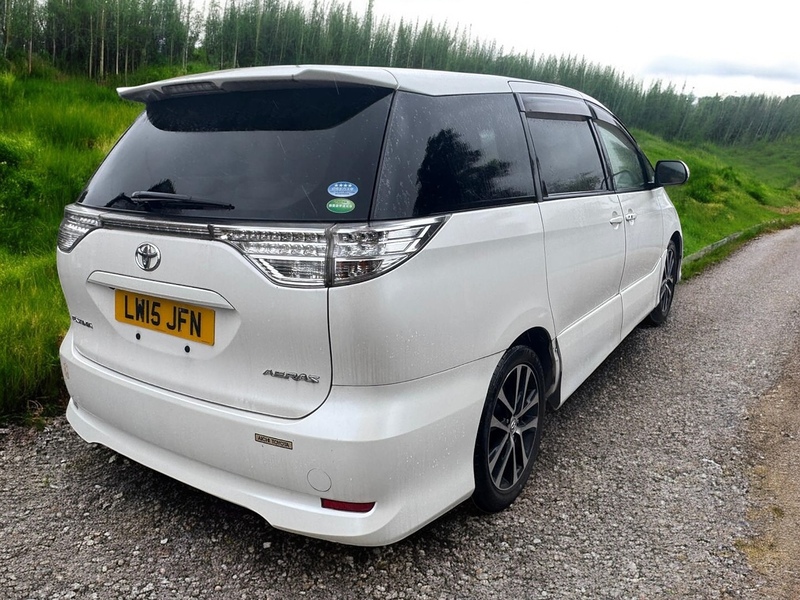 Toyota Aeras 2.4 Auto Petrol MPV (7 Seats)