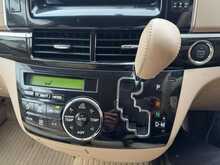 Toyota Estima Aeras 