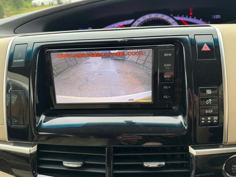 Toyota Aeras 2.4 Auto Petrol MPV (7 Seats)