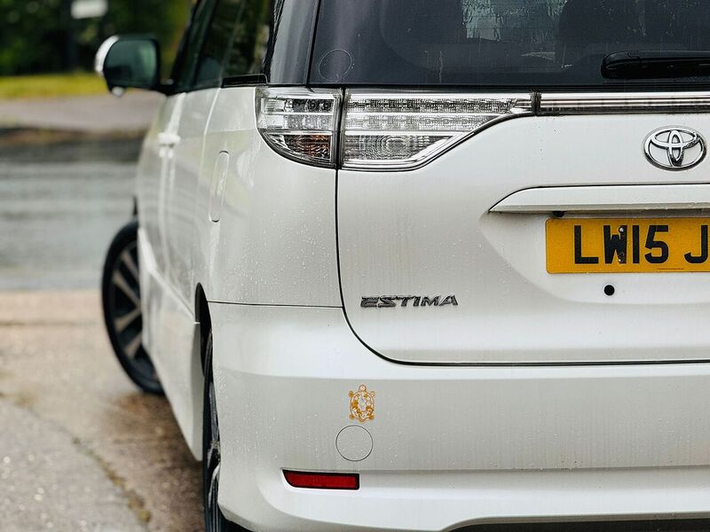 Toyota Aeras 2.4 Auto Petrol MPV (7 Seats)