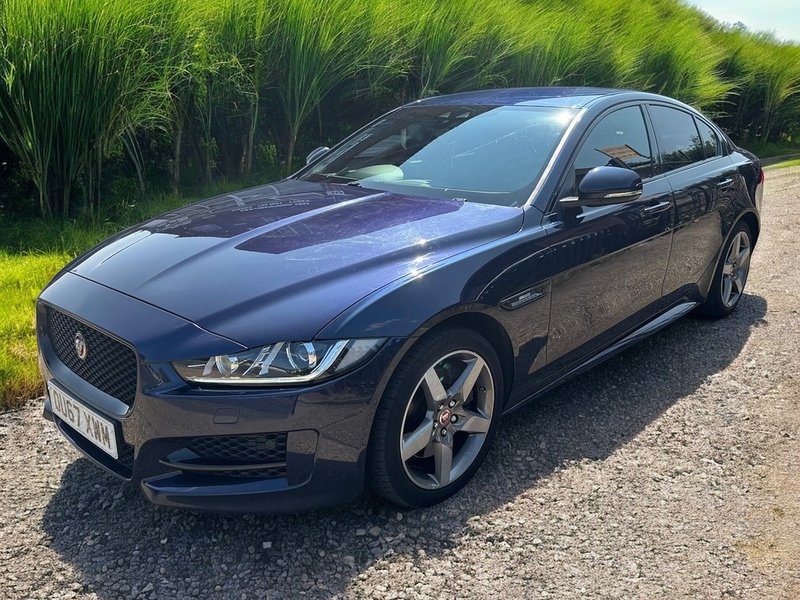 Jaguar 2.0d R-Sport Saloon 4dr Diesel Auto AWD Euro 6 (s/s) (240 ps)