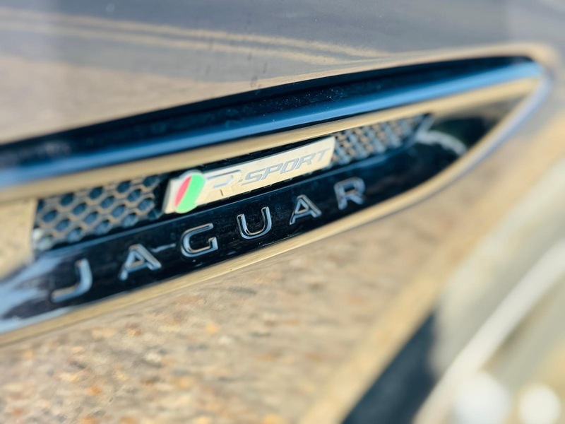 Jaguar 2.0d R-Sport Saloon 4dr Diesel Auto AWD Euro 6 (s/s) (240 ps)