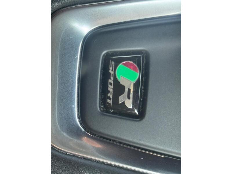 Jaguar 2.0d R-Sport Saloon 4dr Diesel Auto AWD Euro 6 (s/s) (240 ps)