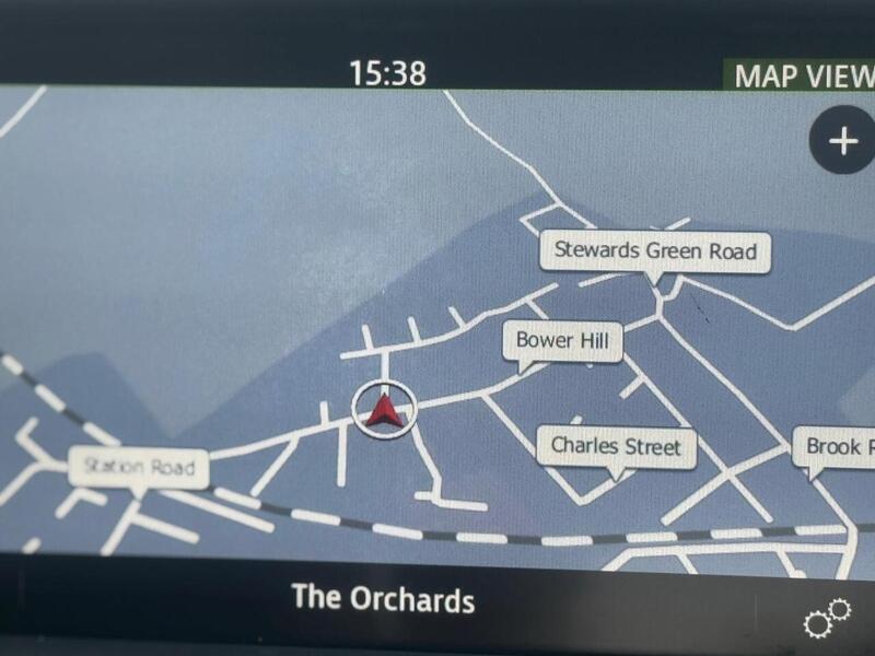 Jaguar 2.0d R-Sport Saloon 4dr Diesel Auto AWD Euro 6 (s/s) (240 ps)