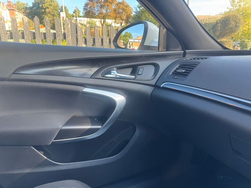 Vauxhall 2.0 CDTi ecoFLEX SRi VX Line Nav Hatchback 5dr Diesel Manual Euro 6 (s/s) (170 ps)