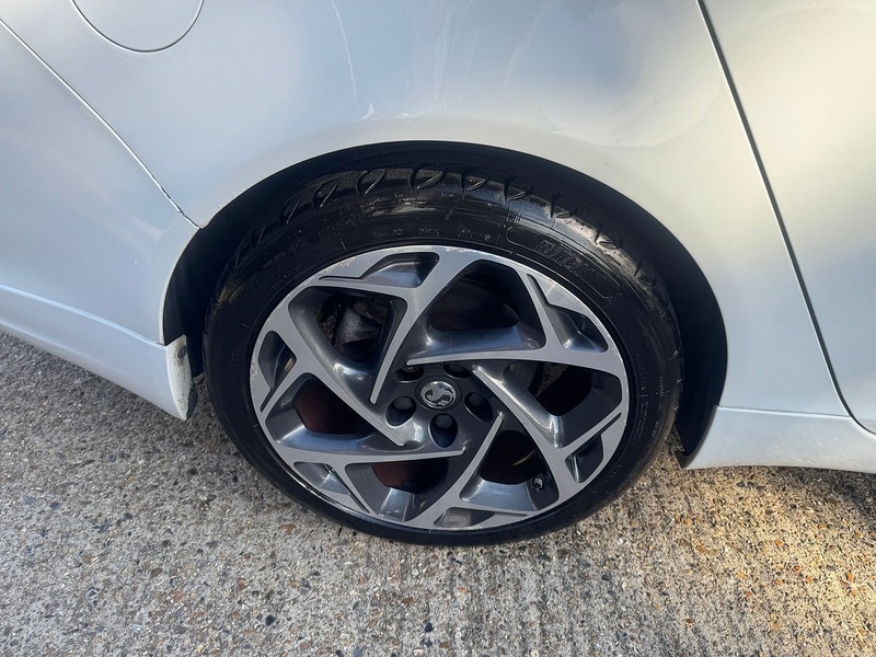 Vauxhall 2.0 CDTi ecoFLEX SRi VX Line Nav Hatchback 5dr Diesel Manual Euro 6 (s/s) (170 ps)