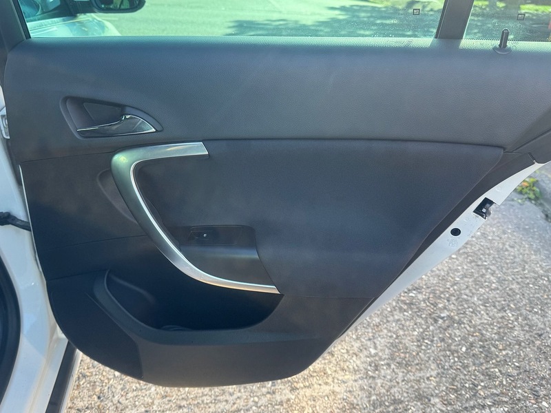 Vauxhall 2.0 CDTi ecoFLEX SRi VX Line Nav Hatchback 5dr Diesel Manual Euro 6 (s/s) (170 ps)