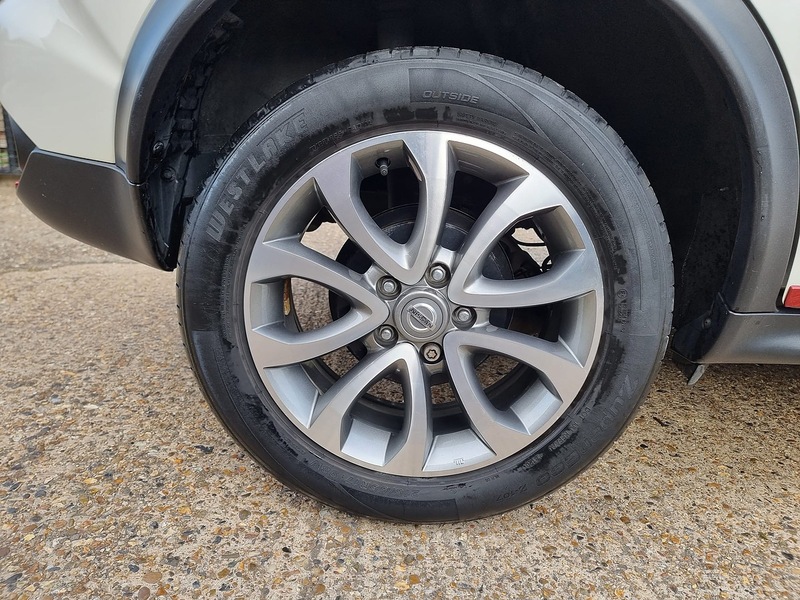 Nissan 1.6 Tekna SUV 5dr Petrol XTRON Euro 6 (117 ps)