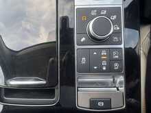 Land Rover Discovery TD V6 HSE 