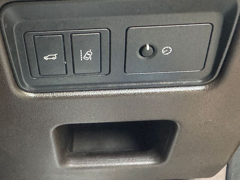 Land Rover 3.0 TD V6 HSE SUV 5dr Diesel Auto 4WD Euro 6 (s/s) (258 ps)