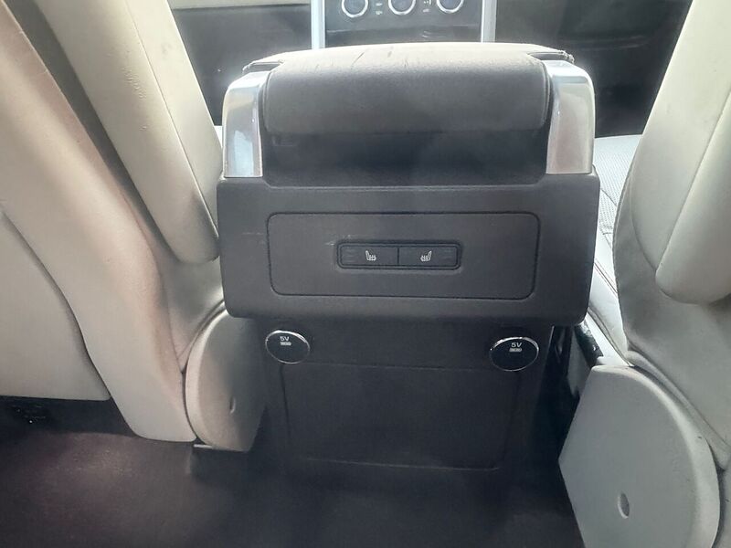 Land Rover 3.0 TD V6 HSE SUV 5dr Diesel Auto 4WD Euro 6 (s/s) (258 ps)