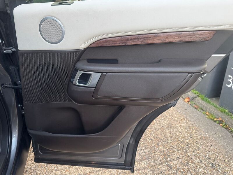 Land Rover 3.0 TD V6 HSE SUV 5dr Diesel Auto 4WD Euro 6 (s/s) (258 ps)