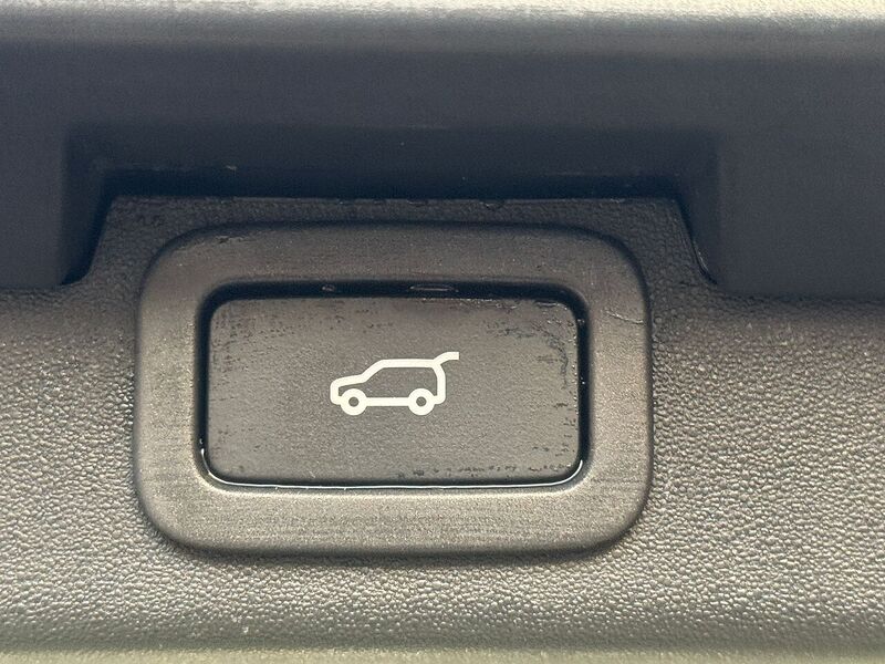 Land Rover 3.0 TD V6 HSE SUV 5dr Diesel Auto 4WD Euro 6 (s/s) (258 ps)