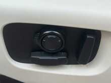 Land Rover Discovery TD V6 HSE 