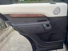 Land Rover Discovery TD V6 HSE 