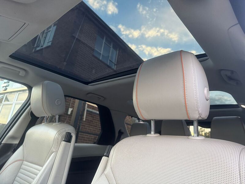 Land Rover 3.0 TD V6 HSE SUV 5dr Diesel Auto 4WD Euro 6 (s/s) (258 ps)