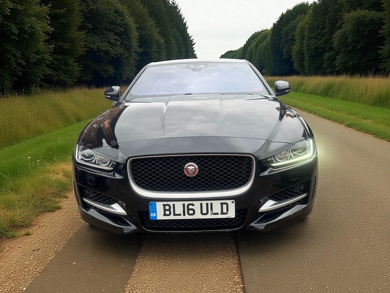 Jaguar 2.0d R-Sport Saloon 4dr Diesel Auto Euro 6 (s/s) (163 ps)