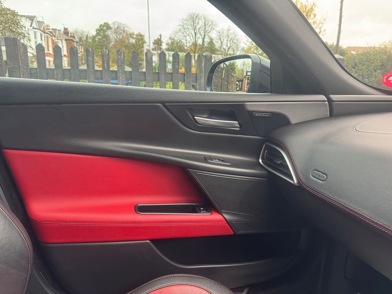 Jaguar 2.0d R-Sport Saloon 4dr Diesel Auto Euro 6 (s/s) (163 ps)