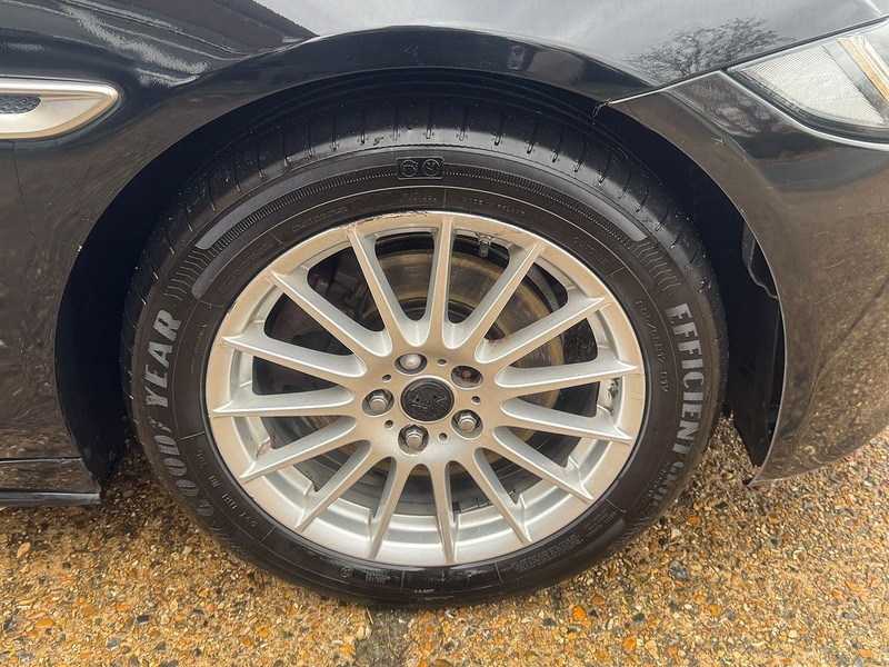 Jaguar 2.0d R-Sport Saloon 4dr Diesel Auto Euro 6 (s/s) (163 ps)