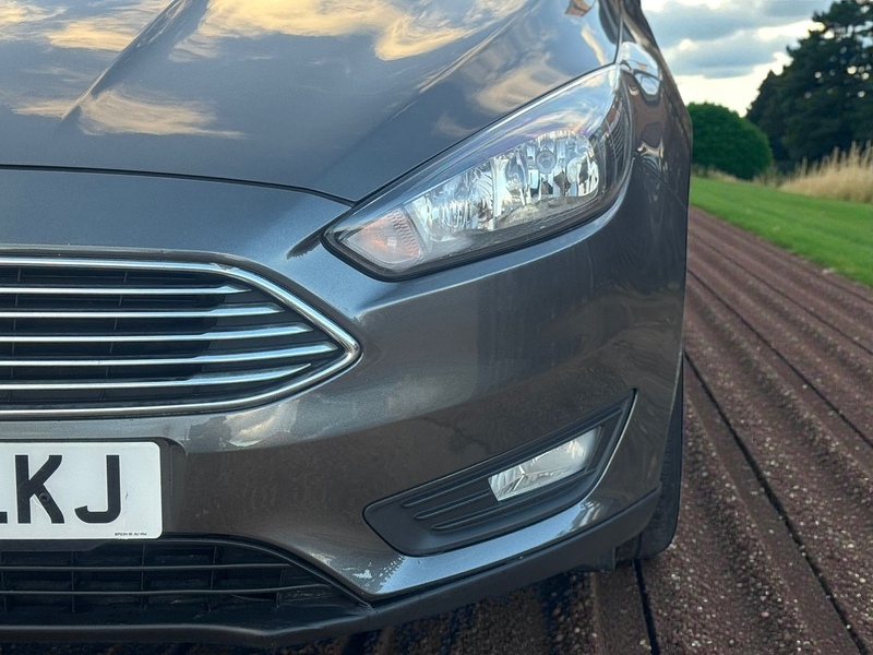 Ford 1.0T EcoBoost Zetec Edition Hatchback 5dr Petrol Manual Euro 6 (s/s) (125 ps)