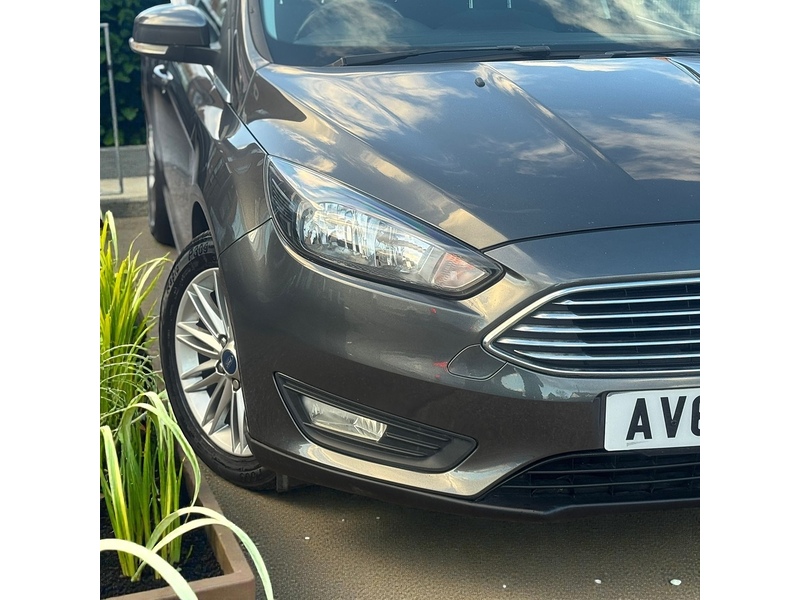 Ford 1.0T EcoBoost Zetec Edition Hatchback 5dr Petrol Manual Euro 6 (s/s) (125 ps)