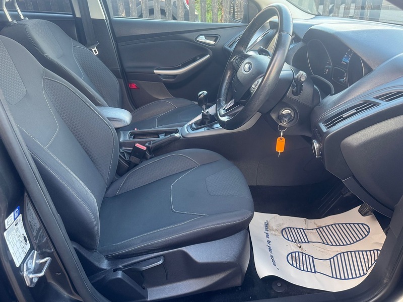 Ford 1.0T EcoBoost Zetec Edition Hatchback 5dr Petrol Manual Euro 6 (s/s) (125 ps)