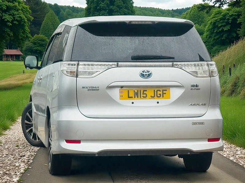 Toyota Aeras 2.4 Auto Petrol Hybrid MPV (7 Seats)