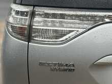 Toyota Estima Aeras 