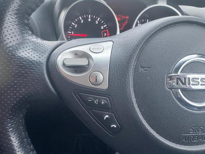 Nissan 1.6 Acenta Premium SUV 5dr Petrol XTRON Euro 5 (117 ps)